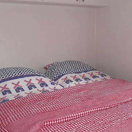 Chalet Chalet Chaletpark De Visotter 2 Woerdense Verlaat